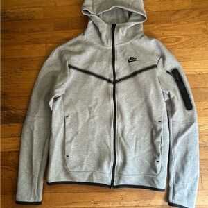 Nike Men's Light Gray Performance Jacket